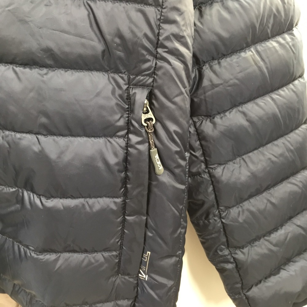 TUMI pax packable Navy Encore Boston Harbor Puffer jacket Sleep pillow Hood S - Picture 5 of 14